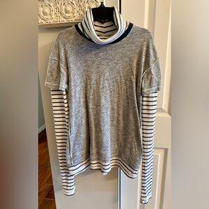 We The Free Gray and White Striped Women’s Tee - S
